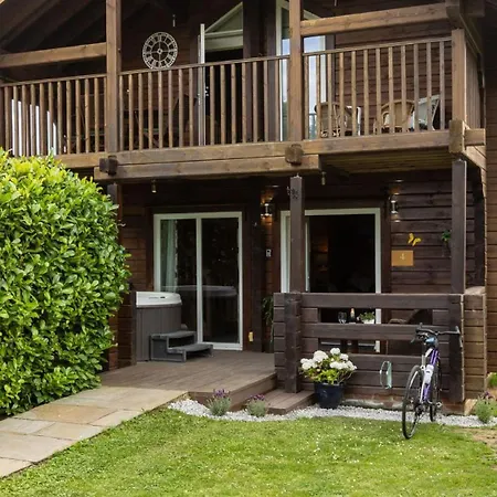 Holiday home View With Hot Tub