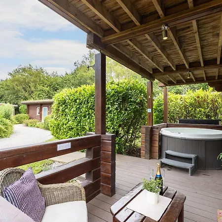 View With Hot Tub * Thirsk