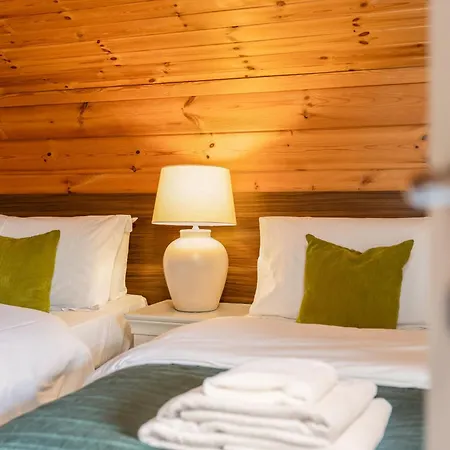 View With Hot Tub * Thirsk