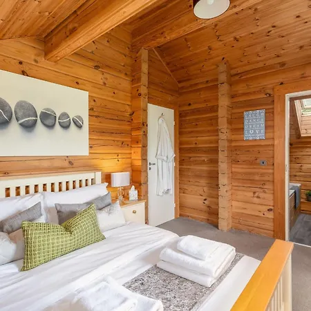 View With Hot Tub Ferienhaus *