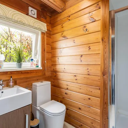 View With Hot Tub * Thirsk