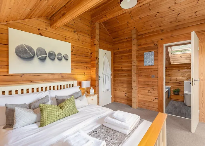 View With Hot Tub Holiday home *