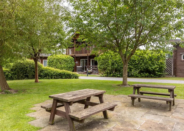 View With Hot Tub Holiday home *